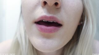 Sofie Skye - Shrunken Dick Cuckie Kissing